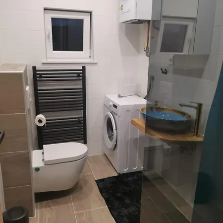 Apartman Emily Cavle Exterior photo